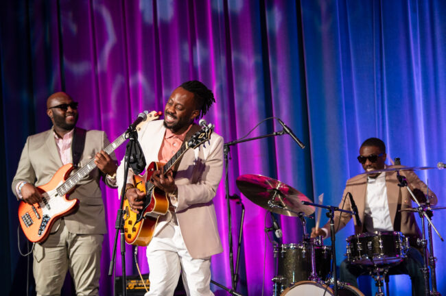 OWL Pink Tie Party – Jason Dixson Photography – 220428 – 214711 – 9961 (1)